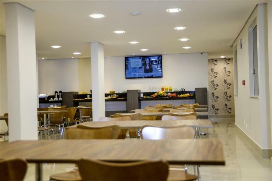 Grand Cafe Hotel Manhuacu Kültér fotó